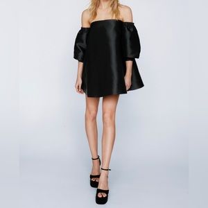 Nasty Gal. Structured Bardot Puff Sleeve Mini Prom Dress. Black. Size 6